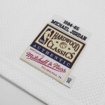 Mitchell & Ness Pánský dres Chicago Bulls NBA Michael Jordan #23 1984-85 Authentic Velikost: M