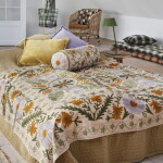 MADAM STOLTZ Sametový vyšívaný polštář / válec Old Rose, multi barva, textil