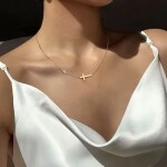 Náhrdelník s křížkem a zirkonem Dorothea Gold, Zlatá 40 cm + 5 cm (prodloužení)