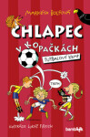 Chlapec kopačkách Futbalový kemp