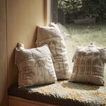 Ferm LIVING Dekorativní polštář Abode Windows Off White 45 x 45 cm, krémová barva