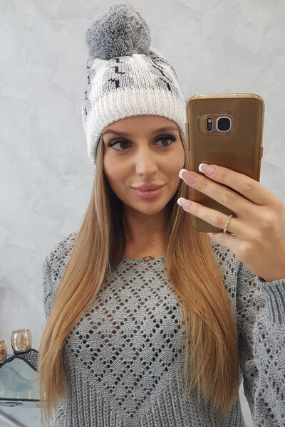 Dámská čepice s bambulí Rozalia K323 šedá+bílá UNI