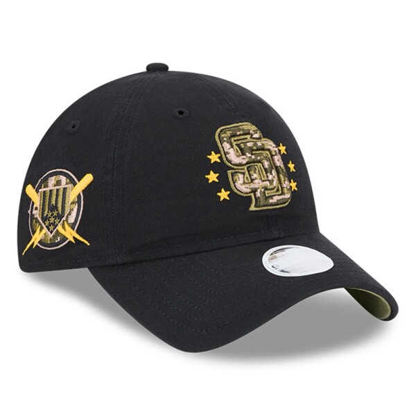 New Era Dámská kšiltovka San Diego Padres MLB 2024 Armed Forces Women's 9TWENTY