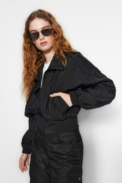 Trendyol Black Oversize vodoodpudivá pláštěnka tenkým kabátem