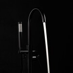 REA - Volně stojící baterie Lungo Black REA-B7496