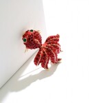 Brož Swarovski Elements Goldfish - malá rybka, Červená