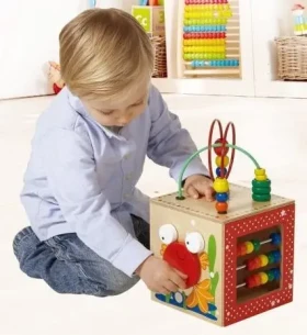 HAPE Motorická kostka s počítadlem