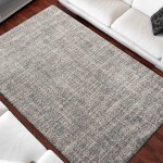 DumDekorace DumDekorace Kvalitní šedý koberec módním designu