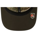 New Era Pánská kšiltovka Carolina Panthers NFL Cleveland Browns 2025 Salute to Service 9SEVENTY Trucker Snapback