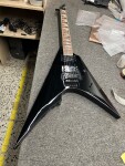 ESP LTD ARROW-200 BLK (použité)