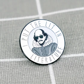 Pinarna.cz William Shakespeare - I put the lit in literature / Dodávám literatuře zápal