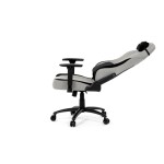 Herní křeslo, stříbrná látka, houpací mechanismus, polohování opěradla 90°-180°, 3D područky, polštáře z paměťové pěny,