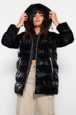 Trendyol Black Premium Oversize lesklý vodoodpudivý kabát kapucí
