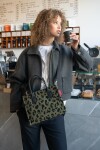Crossbody kabelka Reisenthel Daily Shopper XS Teddy leo olive