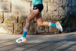 Kompresní ponožky Compressport Mid Compression Socks V2.0 - Norse Blue/White Velikost: EU 35-38