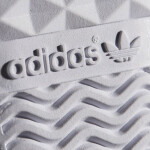 Boty adidas Originals Sellwood BB8701