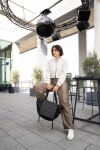 Nákupní taška přes rameno Reisenthel Shopper M Glossy dots black