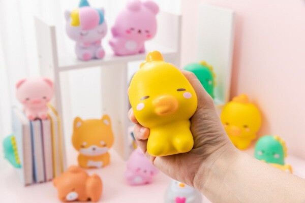 Mini Squishy antistresová postavička Kačenka