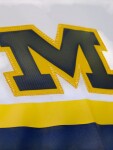 Mitchell & Ness Pánský retro dres Michigan Wolverines NCAA Tom Brady #10 1999 Velikost: S