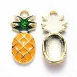 Kovový přívěsek - zlatý - ananas - 24 x 11 x 3 mm - 1 ks
