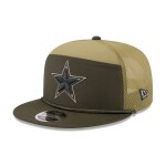 New Era Pánská kšiltovka Dallas Cowboys NFL 2025 Salute to Service 9FIFTY Split Panel Trucker Snapback