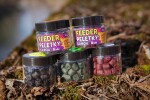 Chytil Feeder peletky s dírou 8mm 30g - Višeň - Smetana,Chytil Feeder peletky s dírou 8mm 30g - Višeň - Smetana