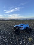Mamido RC Monster Truck 1:16 Max 35 km/h dosah 100m 2.4Ghz 4x4 Bezkartáčový motor Barva: Červená