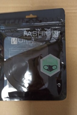 Ptakoviny.cz Rouška látková černá