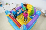 Bestway Dětský nafukovací skákací hrad Bestway duha