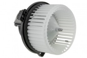 PIETRO Ventilátor topení Land Rover Discovery III/IV (L319) Range Rover Sport I (L320)