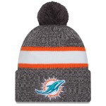 New Era Pánská zimní čepice Miami Dolphins NFL Gray 2023 Sideline Sport Knit