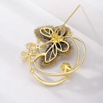 Exkluzivní brož Swarovski Elements Accia - motýl, Zlatá
