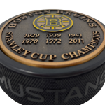 Mustang Puk Boston Bruins NHL Stanley Cup Years Gold Medallion