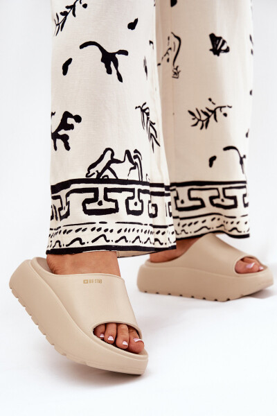 Dámské Pěnové Pantofle Na Platformě Big Star RR274A569 Béžové 37