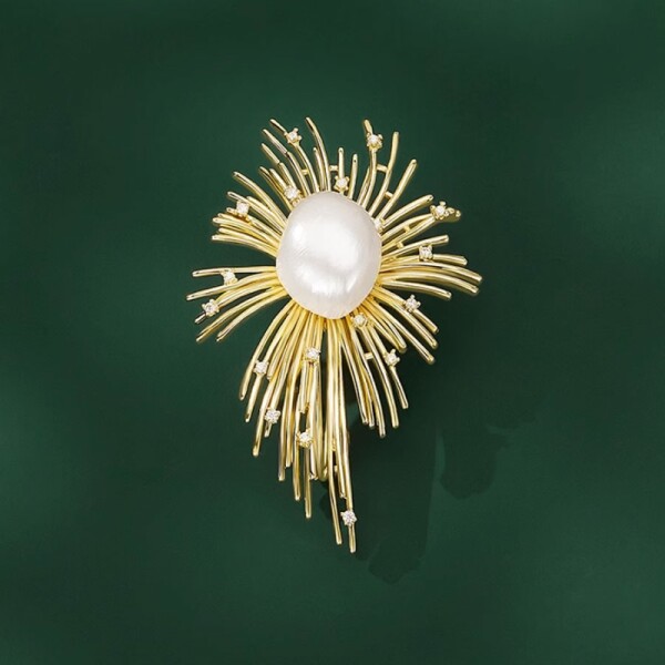 Luxusní brož s barokní bílou perlou Tesara, Zlatá Bílá