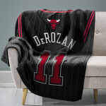 Deka Chicago Bulls NBA DeMar DeRozan Sleep Squad Throw 152 x 203 cm