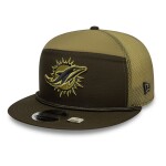 New Era Pánská kšiltovka Miami Dolphins NFL 2025 Salute to Service 9FIFTY Split Panel Trucker Snapback