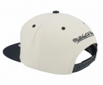 Mitchell & Ness Pánská kšiltovka Dallas Stars NHL Evergreen Cream Black Snapback