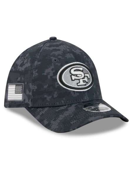New Era Pánská kšiltovka San Francisco 49ers NFL 2026 Salute to Service 39THIRTY M-Crown Flex Velikost: M/L