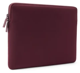 Pipetto Classic Fit Sleeve burgundy / Pouzdro / MacBook Neo 13 (A18 Pro) (P069-147-AN)