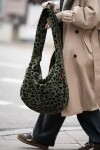 Taška přes rameno Reisenthel Moonbag Teddy leo olive