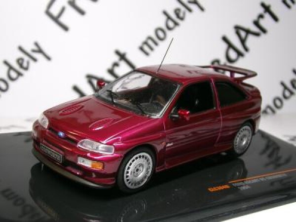 8/23 - FORD ESCORT RS COSWORTH 1994 - IXO 1:43