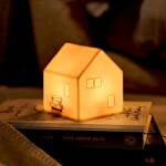 Räder Porcelánový LED svítící domeček Books, bílá barva, porcelán