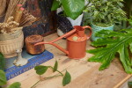 HAWS Konvička na zalévání Fazeley Flow Terracotta Orange – 1 l, červená barva, kov