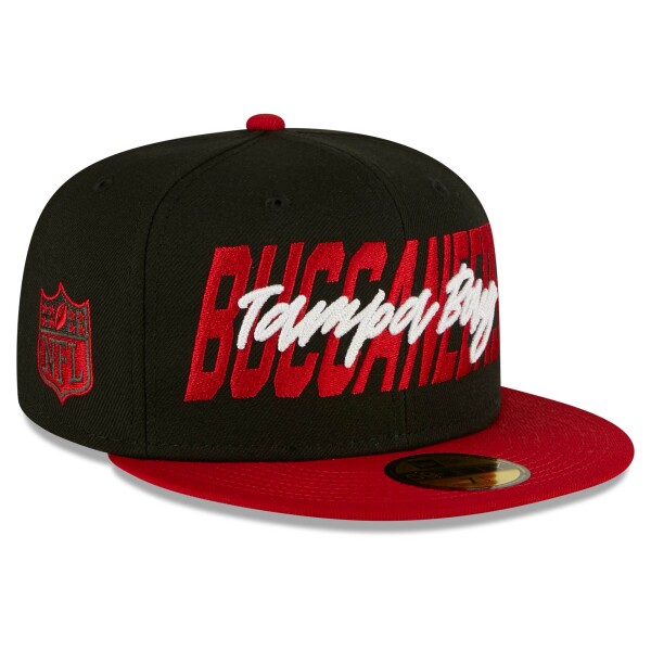 New Era Pánská kšiltovka Tampa Bay Buccaneers NFL 2022 Draft On-Stage 59FIFTY Fitted Velikost: 7 1/2