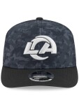 New Era Pánská kšiltovka Los Angeles Rams NFL 2026 Salute to Service 9SEVENTY Stretch-Snap