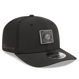 New Era Pánská kšiltovka Miami Dolphins NFL Black 2026 Training Camp 9SEVENTY Stretch-Snap