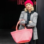 Nákupní taška přes rameno Reisenthel Shopper M Mesh coral