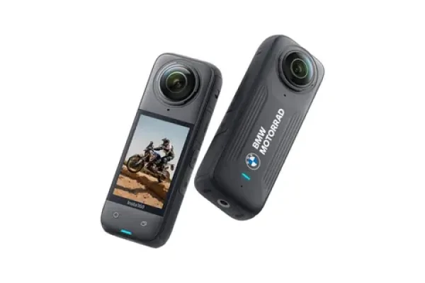 Insta360 X4 BMW limitovaná edice / Akční kamera / 360° / 8K@30FPS / 72 Mpx / microSD / Wi-Fi / BT / 2290 mAh (INST743)