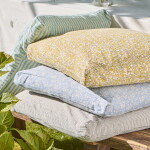 Ib Laursen Povlak na sedák Agathe Light Blue / flowers 45 x 45 cm, modrá barva, textil